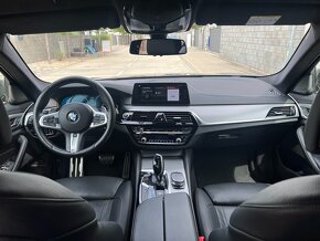 BMW rad 5 M550i xDrive A/T - 10