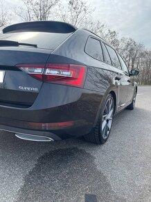 Škoda Superb 3 Combi Sportline - 10