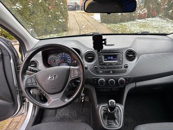 Predäm hyundai i 10  1,2i - 10