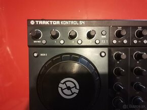 Native traktor dj s4 konzola midi - 10