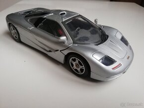 1:18 McLaren F1  Maisto - 10