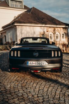 PRENÁJOM Ford Mustang cabrio - 10