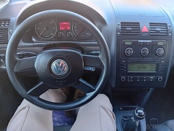 Volkswagen touran 1.9 TDI 74kw bez korozie GARAŽOVANE - 10