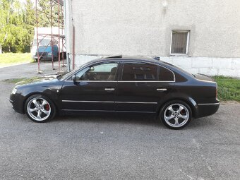 Škoda Superb 2.8 V6 - 142kw L&k - 10