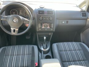 Volkswagen Touran 2.0 TDI Cross DSG - 10