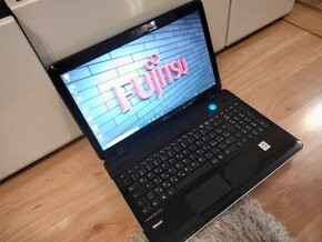 15,6" Fujitsu Lifebook / Intel B960 / 250gb ssd / 8gb ram - 10