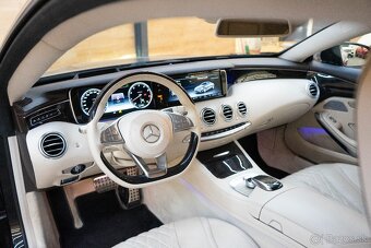 Mercedes-Benz S trieda Kupé 500 4matic 9G - 10