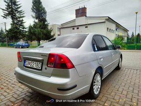 predám Hondu civic 7g sedán - 10