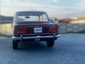 LADA predam zberatelske modely. Mierka 1:24. - 10