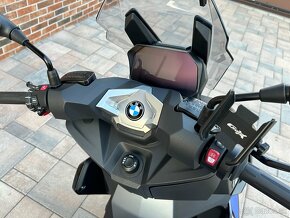 BMW C400X v záruke do 08/2027 plná výbava - 10