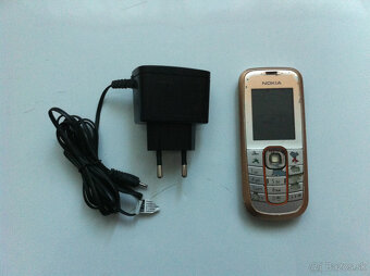 Nokia 2600c-2 s nabijačkou - 10