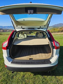 VOLVO XC 60 AWD , 151kW (205PS) - 10