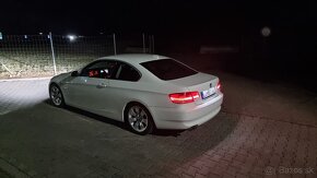 BMW 325i E92 manual zadokolka - 10