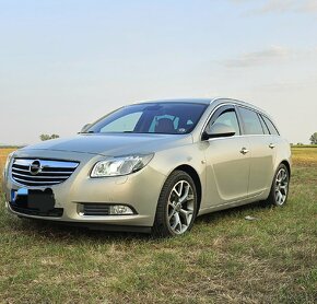 Opel Insignia 2.0 CDTI ST - 10