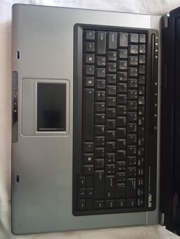 2 asus notebooky F5VL a A6R - 10