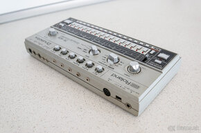 Roland TR-606 Drumatix 1980 Idividuální výstupy - 10