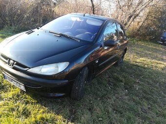 Peugeot  206 1,4 i - 10