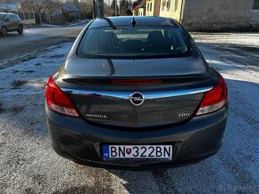 Opel Insignia - 10