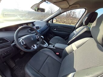 Renault grand Scenic - 10