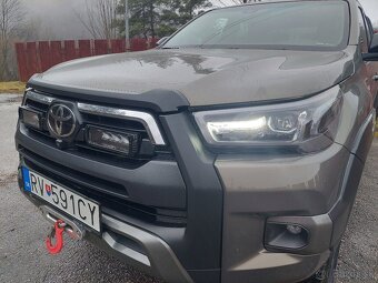 Toyota Hilux DC 2.8 I D-4D Invincible 4x4 A/T - 10