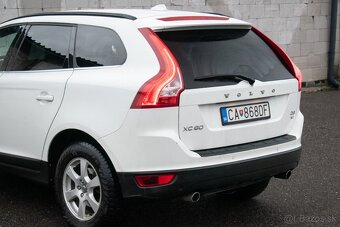 Volvo XC60 2.4D AWD Momentum - 10