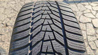 Zimné pneu 225/40 R19 --- HANKOOK , MICHELIN - 10