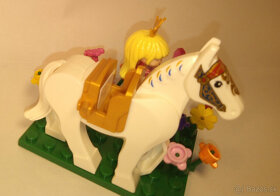 Princezná Aurora s koníkom Lego set - 10