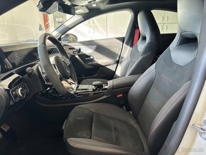 Mercedes-Benz CLA 45S AMG 2023 30.000 KM - 10