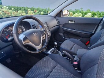 Hyundai i30 1.6 CRDi Comfort - 10