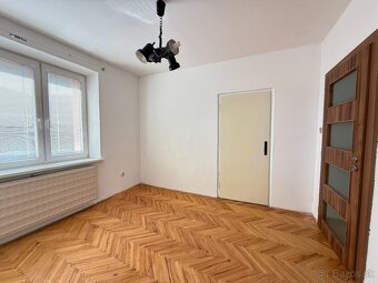 Na predaj  3 - izbový byt , balkón ,76 m2, Nová Dubnica - 10