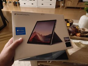 Microsoft Surface Pro 7 - 10