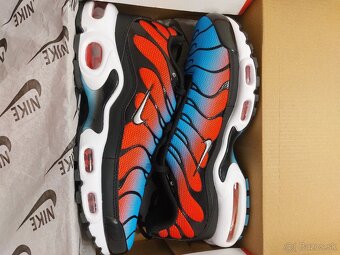 Nové Nike AIR MAX PLUS, EU 42 - 10