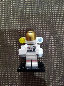 Lego space minifigure 26 - 10