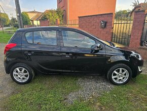 Hyundai i20 1.2i Facelift 2013 - 10