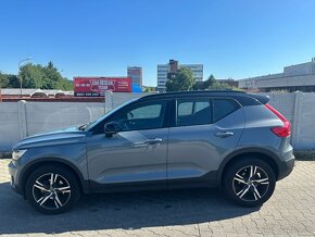 Volvo XC40 D4 4X4 190PS GEARTRONIC8 - 10