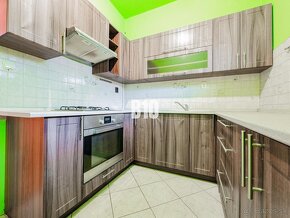 Prerobený rodinný dom + Apartmán na pozemku - Veľká dolina - 10