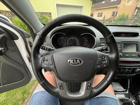 KIA SORENTO, 2.2CRDI, 4WD, 7miestne - 10