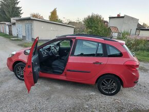 Renault Clio Grandtour - 10