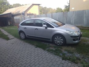 Citroen C4 hatchback - 10