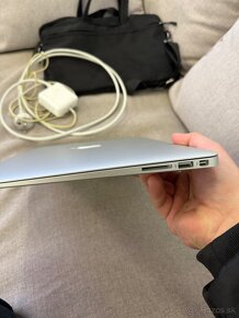 Apple macbook air  13” 2016 8gb RAM 128gb SSD - 10