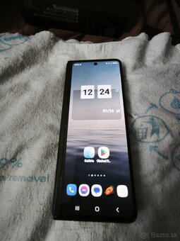 Predám Samsung Zfold3 - 10