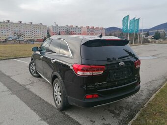 Kia Sorento - 10