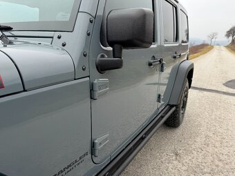 Jeep Wrangler 2.8 CRD 147kW automat - 10