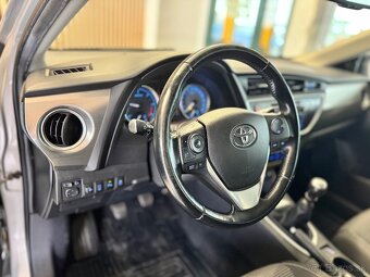 Toyota Auris Combi 2.0 D 2014 / Slovák - 10