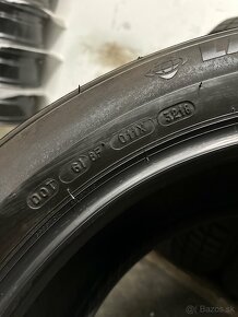 Zimné pneumatiky 235/55/19 Michelin - 10