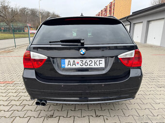 BMW Rad 3 Touring 325 xi 4x4 160KW 218PS - 10