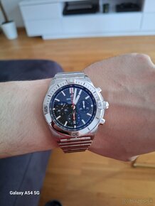 Breitling Chronomat B01 - 10