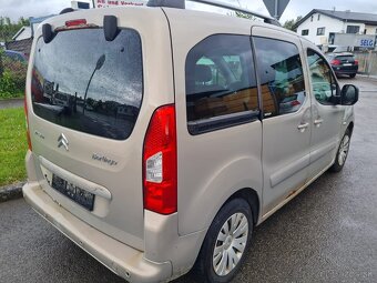 Citroen Berlingo 1.6hdi 82kw Multispace model 2013 - 10