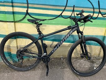 bicykel Specialized Rockhopper - 10