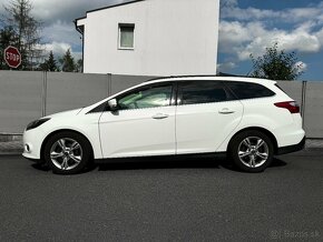 Predám Ford focus combi - 10